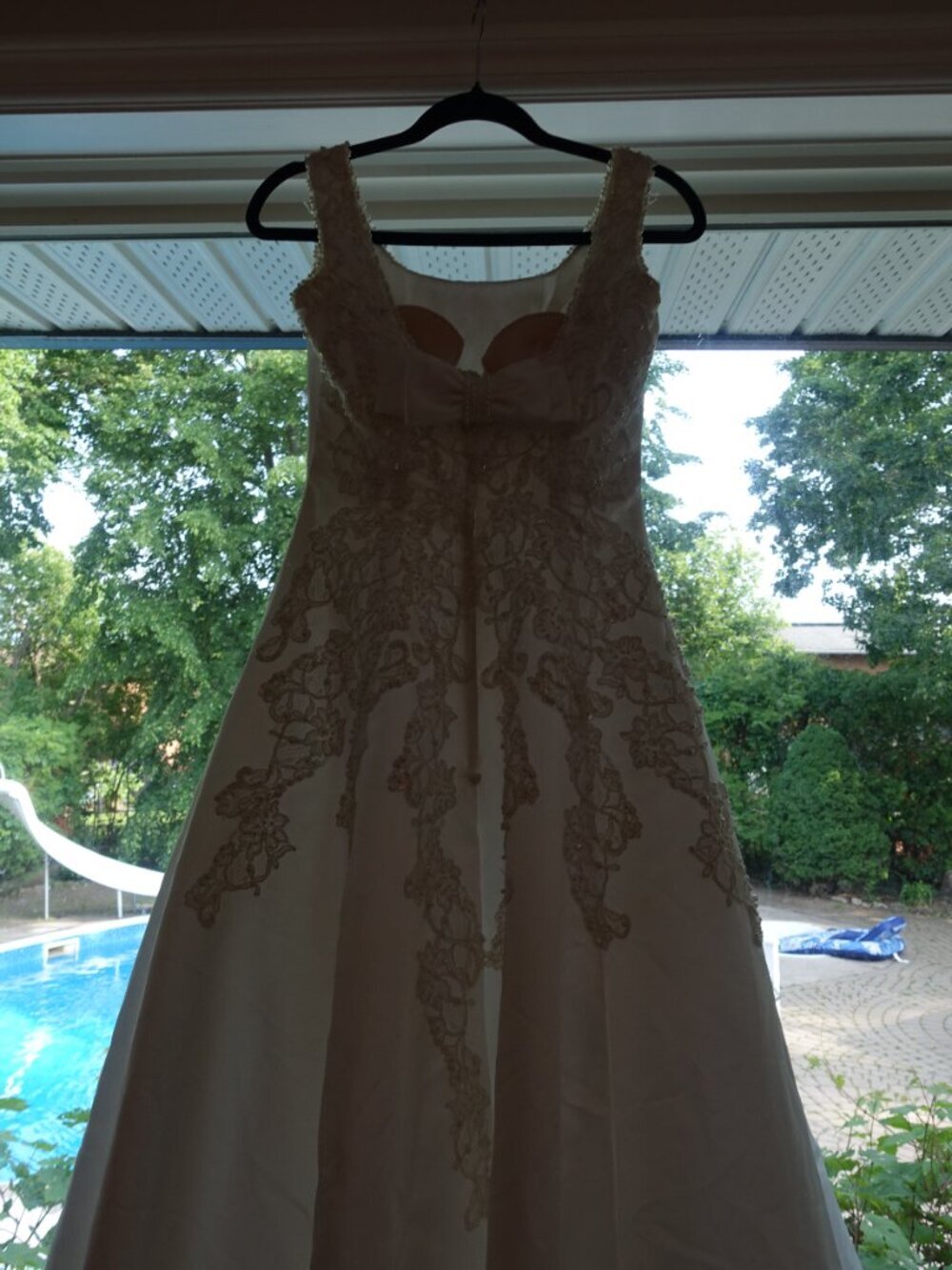 Wedding Dress - Picture 3 of 16